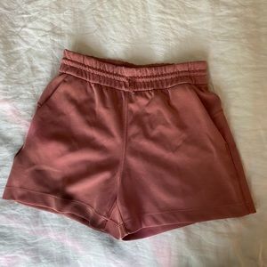 Lulu Lemon Softstreme High-Rise Short 4"